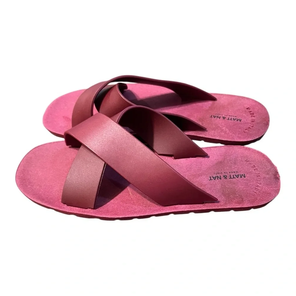 Matt & Nat Lorena Vegan Cross Sandals in Berry Size 39/40 (9/10)